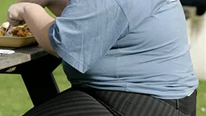 Obezitatea, provocată de o genă care menţine senzaţia de foame