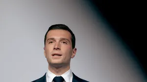 Politico: scenariu de coșmar în prezidențialele din Franța. Jordan Bardella ar putea ajunge președinte, în bătălia cu extrema stângă, și ea în creștere