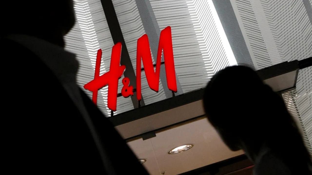 Cum îşi pregăteşte gigantul H&M intrarea în România