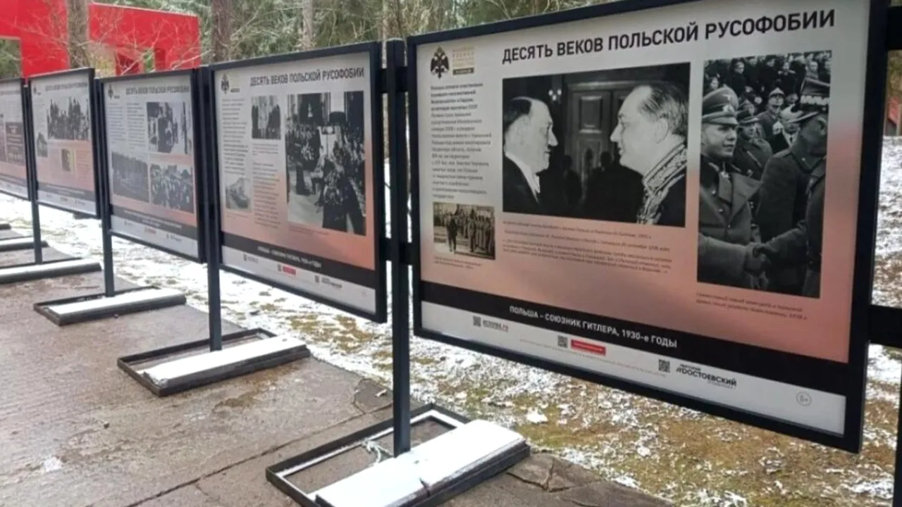 Rusia, criticată după o expoziție despre „rusofobia poloneză” organizată la Katyn