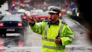Gandul: Poliţiştii îi sar în cap lui Boc