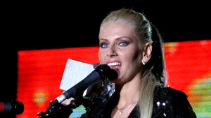 Andreea Bănică, prinsă de poliţişti vorbind la telefon când conducea