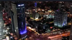 Imagini spectaculoase surprise de dronă la protestul anti-Netanyahu de la Tel Aviv
​