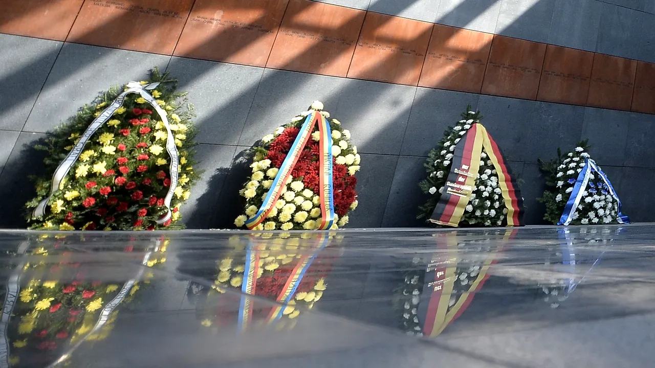 Locatari revoltaţi după ce o coroană funerară a fost trecută la cheltuielile de întreţinere