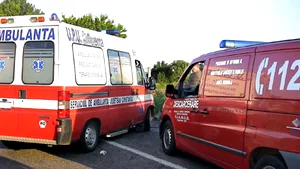 Un limitator de înălţime a căzut peste o maşină în judeţul Braşov