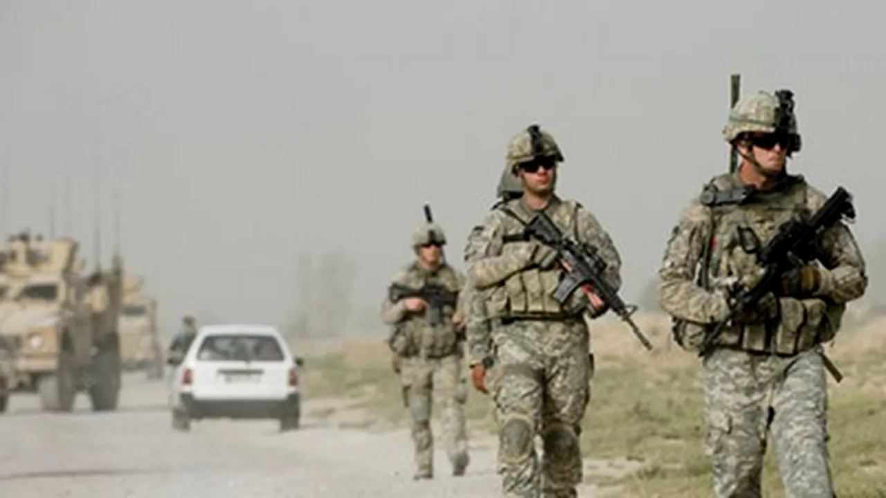 Alegeri legislative în Afganistan, marcate de atentate şi tiruri de rachetă