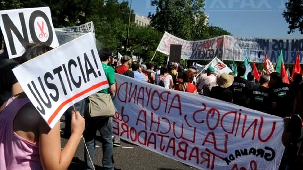 Spania: Cel puţin doi răniţi în confruntări între poliţişti şi mineri la Madrid