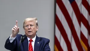 VIDEO Trump a părăsit conferinţa de presă după ce o jurnalistă i-a pus o întrebare 