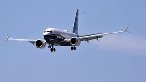 Bărbatul care s-a urcat în „avionul greşit” a fost arestat