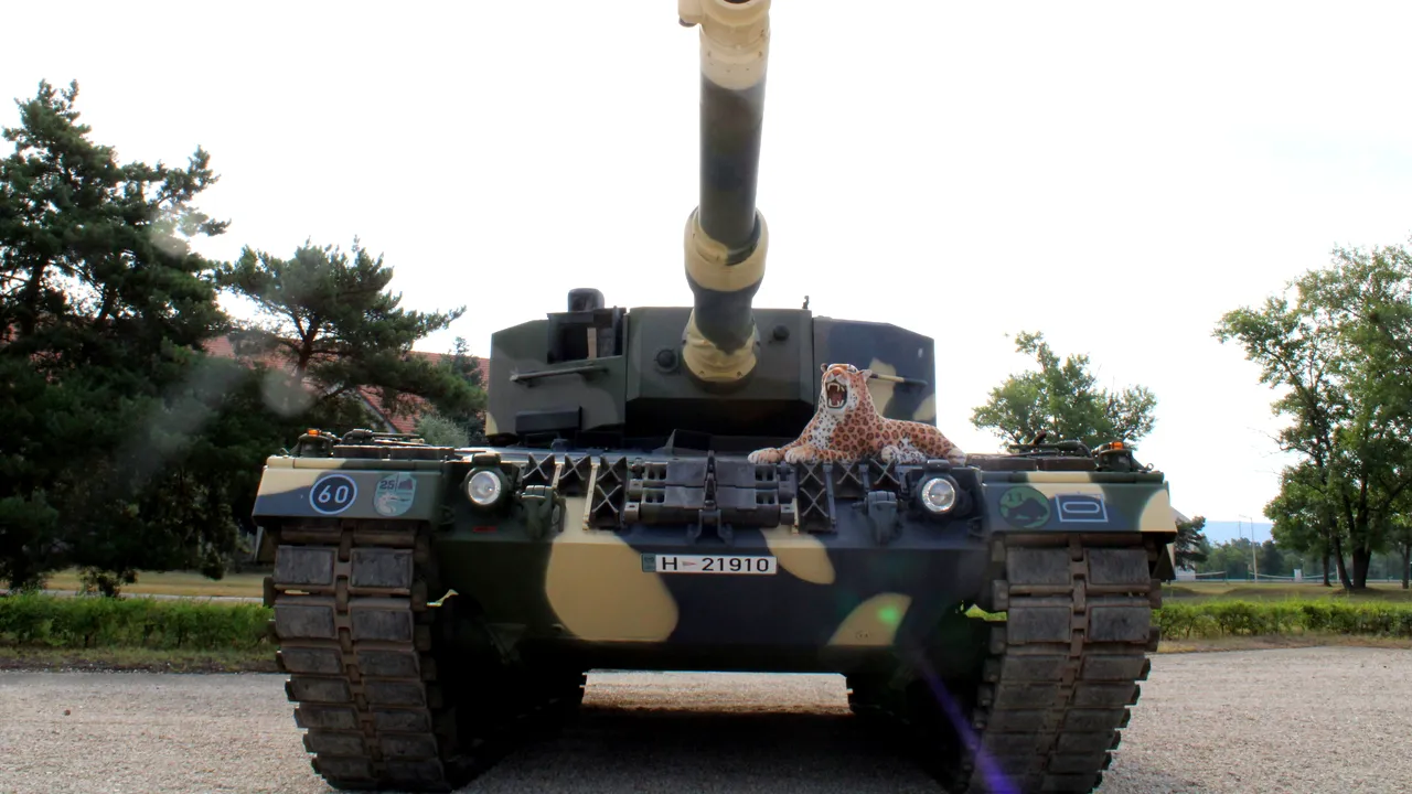 Şase tancuri Leopard 2 au plecat din Spania către Ucraina