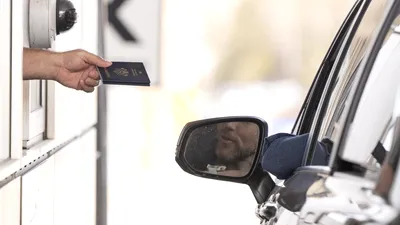 SOCIAL Adio drumuri repetate după țigări ieftine în Bulgaria. România limitează la 40 de pachete în 40 de zile