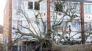 Furtuna Dennis face ravagii în Marea Britanie