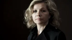 Mama regizoarei Eva Ionesco, condamnată la plata unor daune pentru fotografiile semipornografice cu fiica ei de la 11 ani