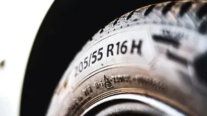 (P) Anvelope: care este istoria lor, cum se fabrică şi care este viitorul