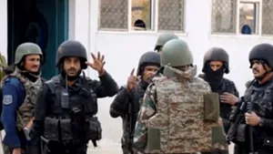 ATAC ARMAT la o universitate din Pakistan: Cel puţin 30 persoane au fost ucise şi alte zeci rănite - VIDEO