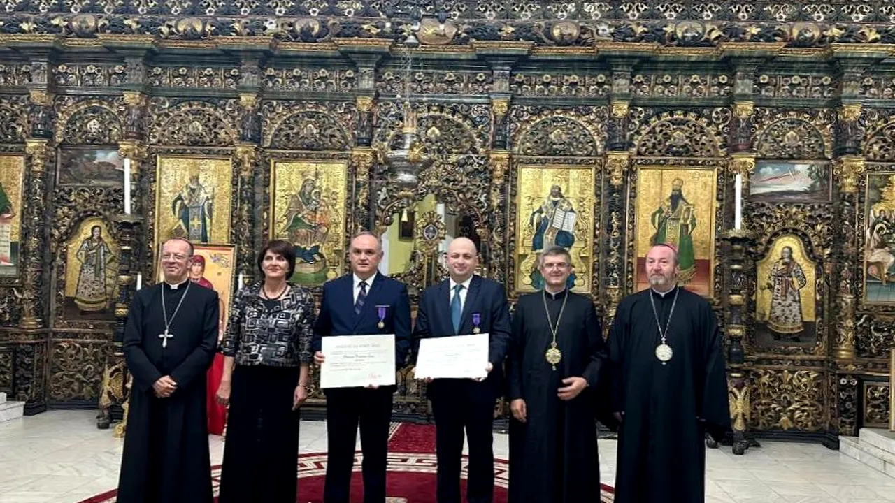 Papa Francisc a decorat doi parlamentari români cu Ordinul „Pius al IX-lea”