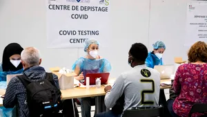 Aproape 1.400 de cazuri noi de coronavirus s-au înregistrat în Franţa în ultimele 24 de ore 