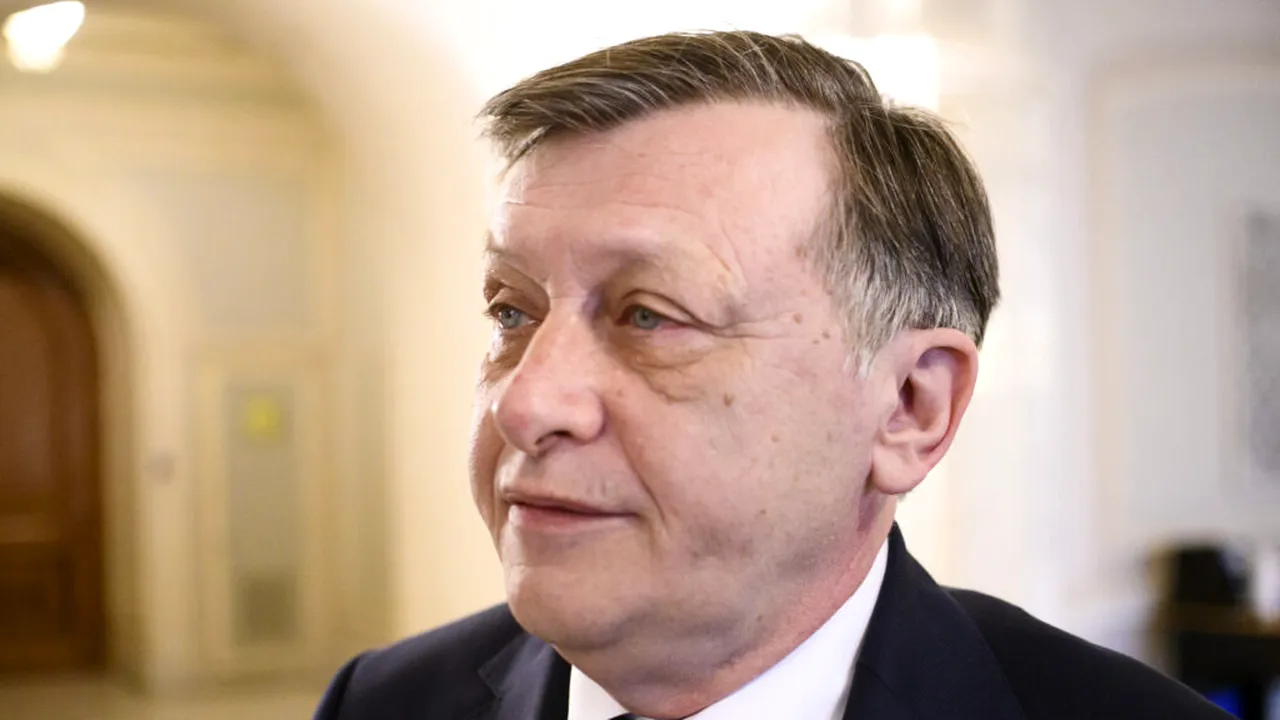Crin Antonescu: Donald Trump are o agendă, pedepsirea lui Klaus Iohannis nu a figurat pe ea