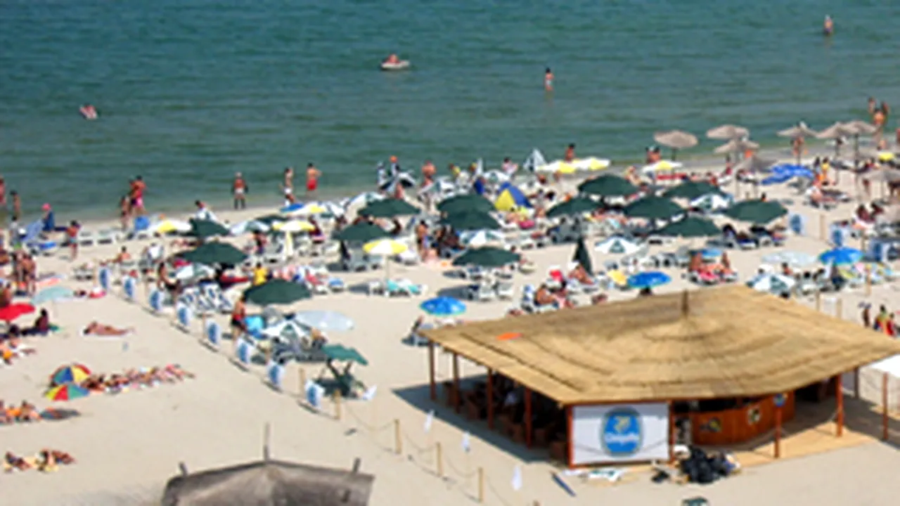 Toate construcţiile ilegale de pe plaja din Mamaia vor fi demolate