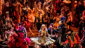 Între geniu și damnare, iubire și singurătate – ”Fantoma de la Operă”, o experiență scenică ce tulbură și fascinează