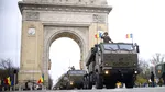 Repetiție generală pentru Parada militară de 1 Decembrie. Trafic restricționat în Capitală, în zona Arcul de Triumf