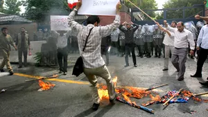 UE ameninţă cu retragerea ambasadorilor de la Teheran