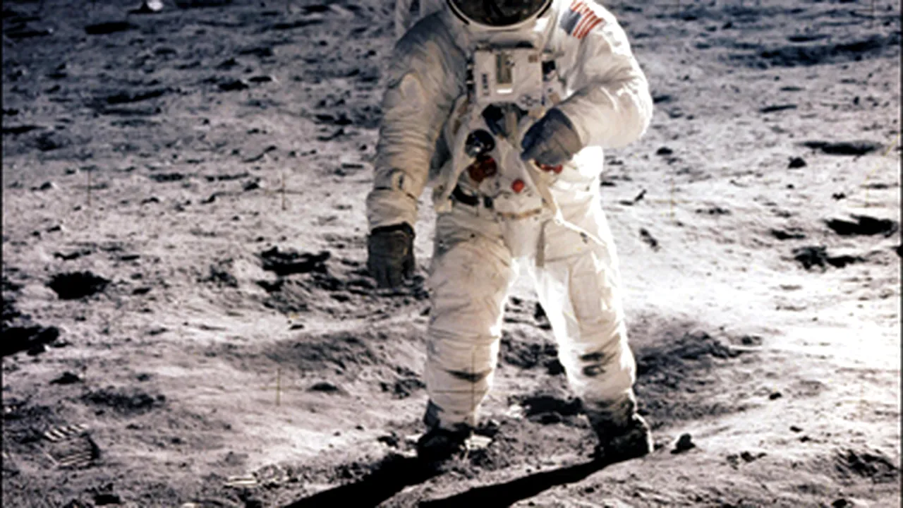 Misiunea Apollo 11, recreată online, la a 40-a aniversare