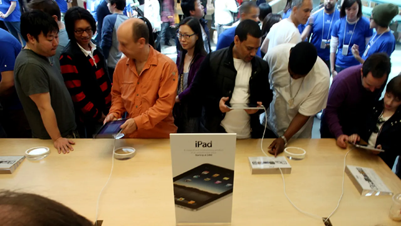 Apple a vândul peste 300.000 de iPad-uri în prima zi de la lansare