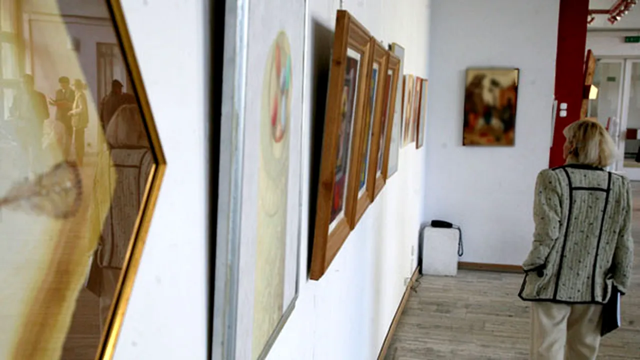 O judecătoare pictoriţă cere CSM să se pronunţe asupra posibilităţii de a-şi valorifica arta