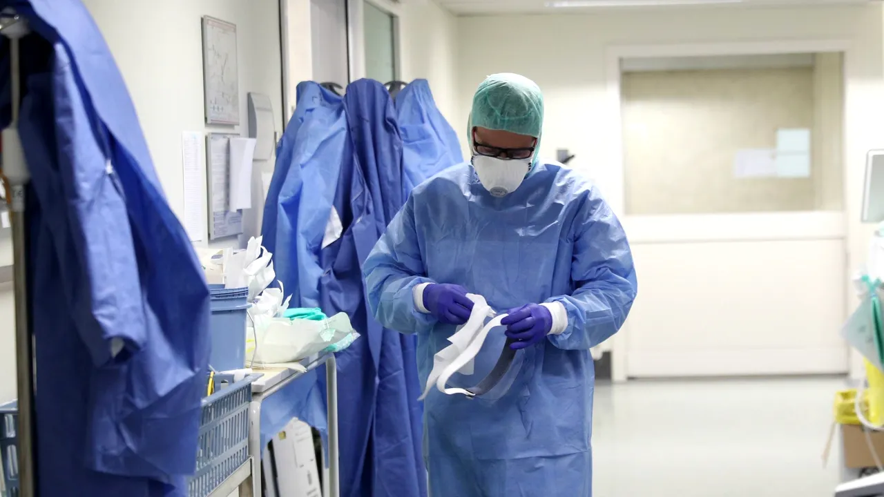 Medicii tineri din Marea Britaniei au intrat în grevă pentru 5 zile