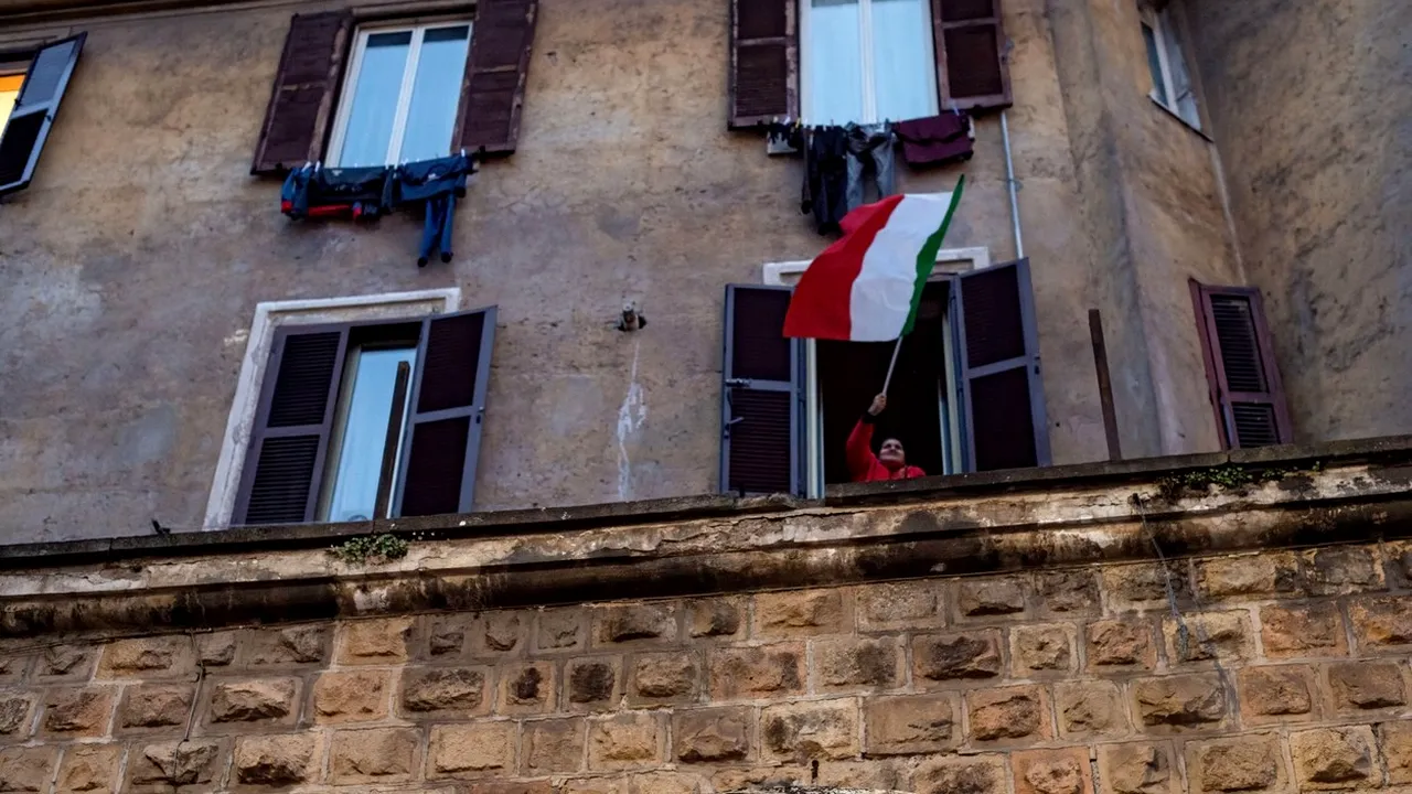 Motivul pentru care mafia din Italia îi ajută cu alimente pe italienii sărăciţi de pandemie. Avertismentul unui expert