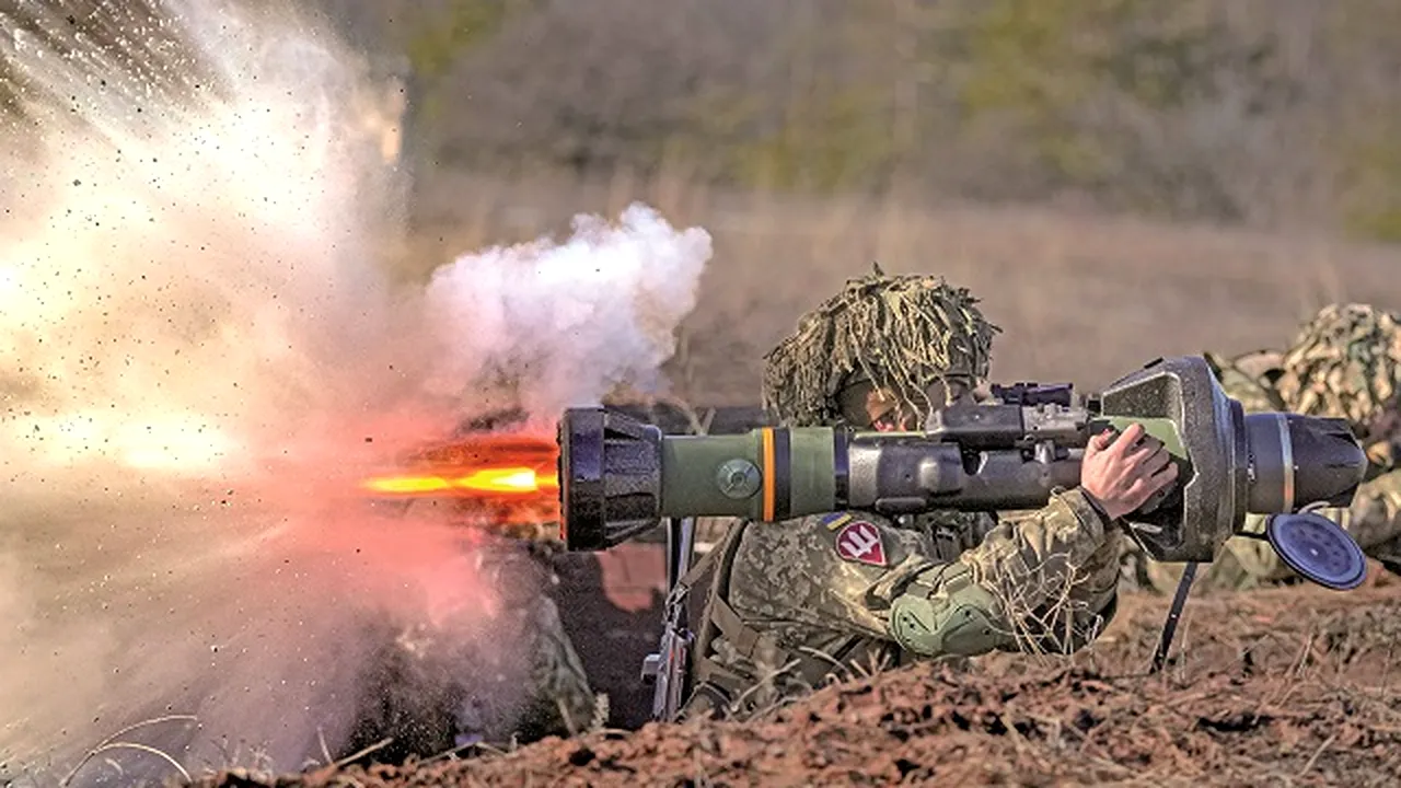 Marea Britanie promite mai multe arme pentru Ucraina