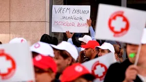 Cadrele medicale au PROTESTAT a doua zi consecutiv la Ministerul Sănătăţii
