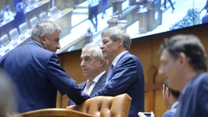 Preşedintele PSD Liviu Dragnea îl critică de la tribuna Parlamentului pe premierul Dacian Cioloş: Astăzi aţi vorbit limba tehnocraţilor. Nu ştiţi ce înseamnă sinceritatea/ REPLICA dată de premier şi de PNL
