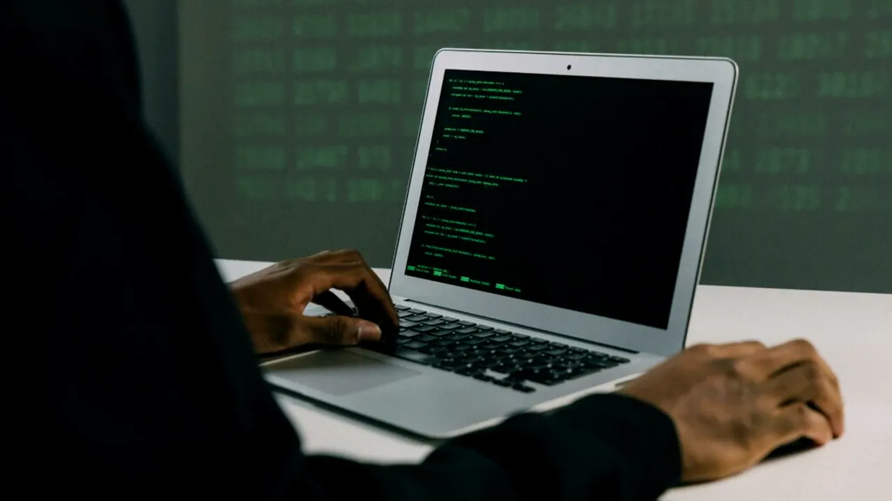 Avertizare de phishing pe platforma Ghișeul.ro. Cum să nu cazi în plasa hackerilor