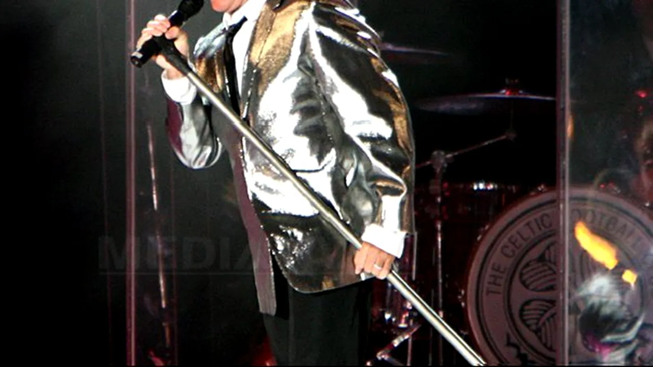 Rod Stewart a devenit tată pentru a opta oară