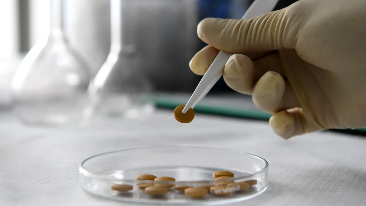 FDA a autorizat un nou medicament cu anticorpi monoclonali, eficient în combaterea variantei Omicron a coronavirusului