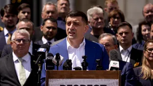 AUR vrea sesizarea CCR ca urmare a întârzierii desemnării unui candidat pentru funcția de premier