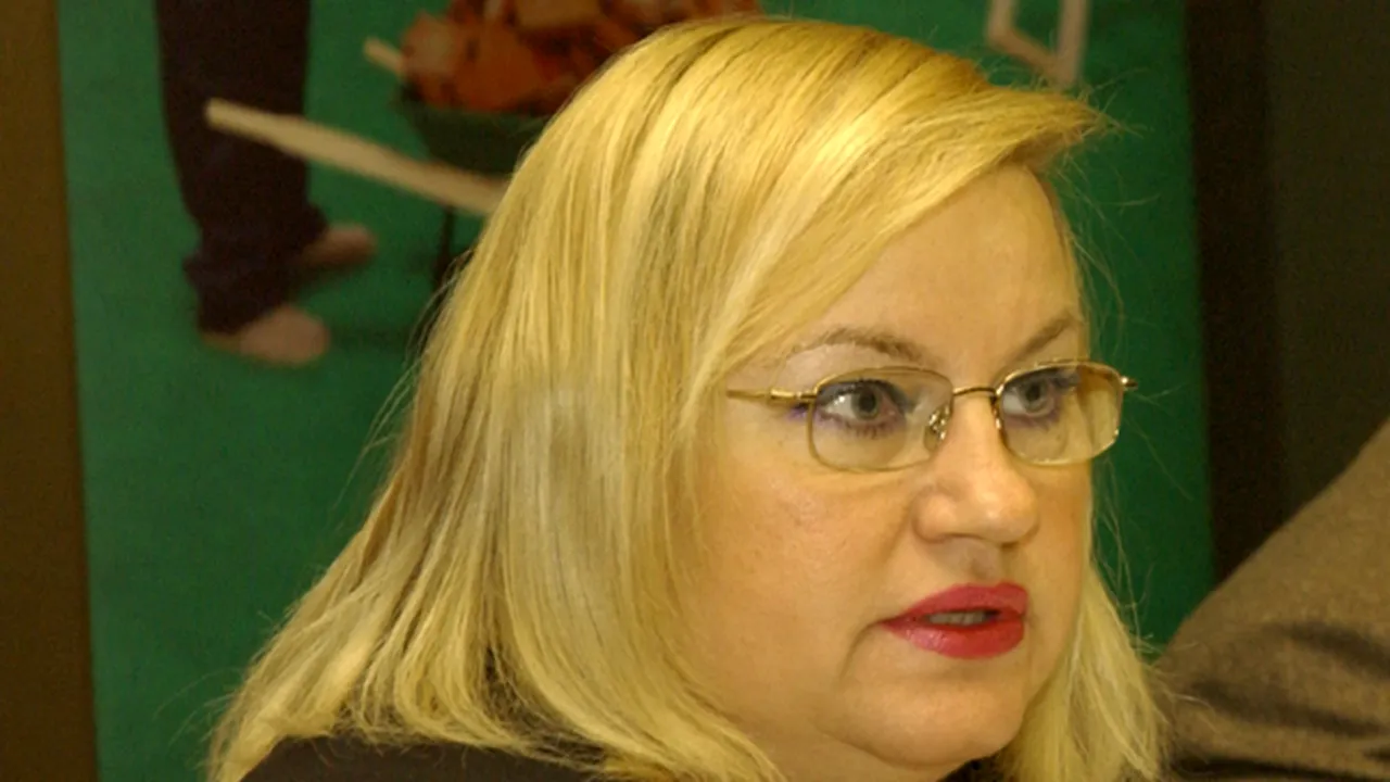 Firmele de leasing cer preşedintelui să nu promulge un proiect care prevede rate fixe la contracte