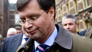 Olanda va organiza alegeri legislative anticipate cel mai 