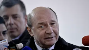 Băsescu ar fi prelungit starea de urgenţă: Noi ne-am relaxat înainte să punem sub control pandemia şi rezultatele le vedeţi