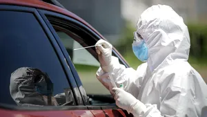 Coronavirus în România LIVE UPDATE 22 noiembrie. 5.837 cazuri noi şi 131 decese. Numărul testelor a scăzut, la fel şi numărul paturilor libere la ATI. Bilanţul COMPLET
