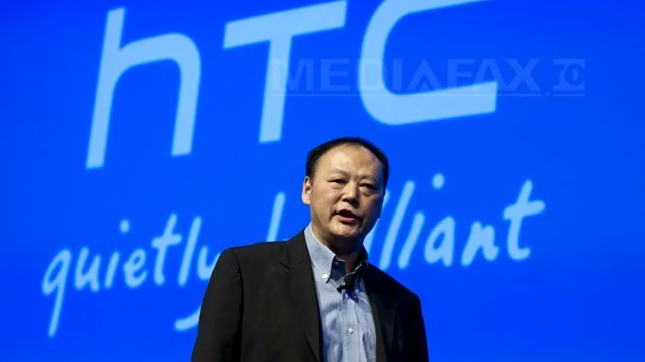 HTC a prezentat două smartphone-uri. Ce caracteristici au noile telefoane