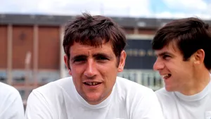 O legendă a clubului Leeds United a murit. Norman Hunter, în vârstă de 71 de ani, a fost răpus de noul coronavirus