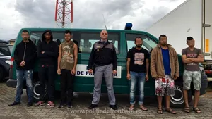 Opt migranţi au încercat să intre ilegal în ţară prin zona podului de la Calafat