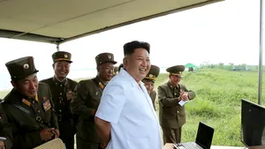 Kim Jong-un, încântat de testarea unei noi RACHETE: 