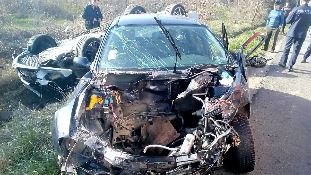 Şofer care a întors pe linia continuă: şase persoane, între care doi copii, au fost rănite pe DN 39, în apropiere de staţiunea Neptun | FOTO