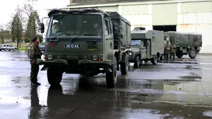 Cinci imigranţi ilegali au intrat în Marea Britanie la bordul unor camioane militare