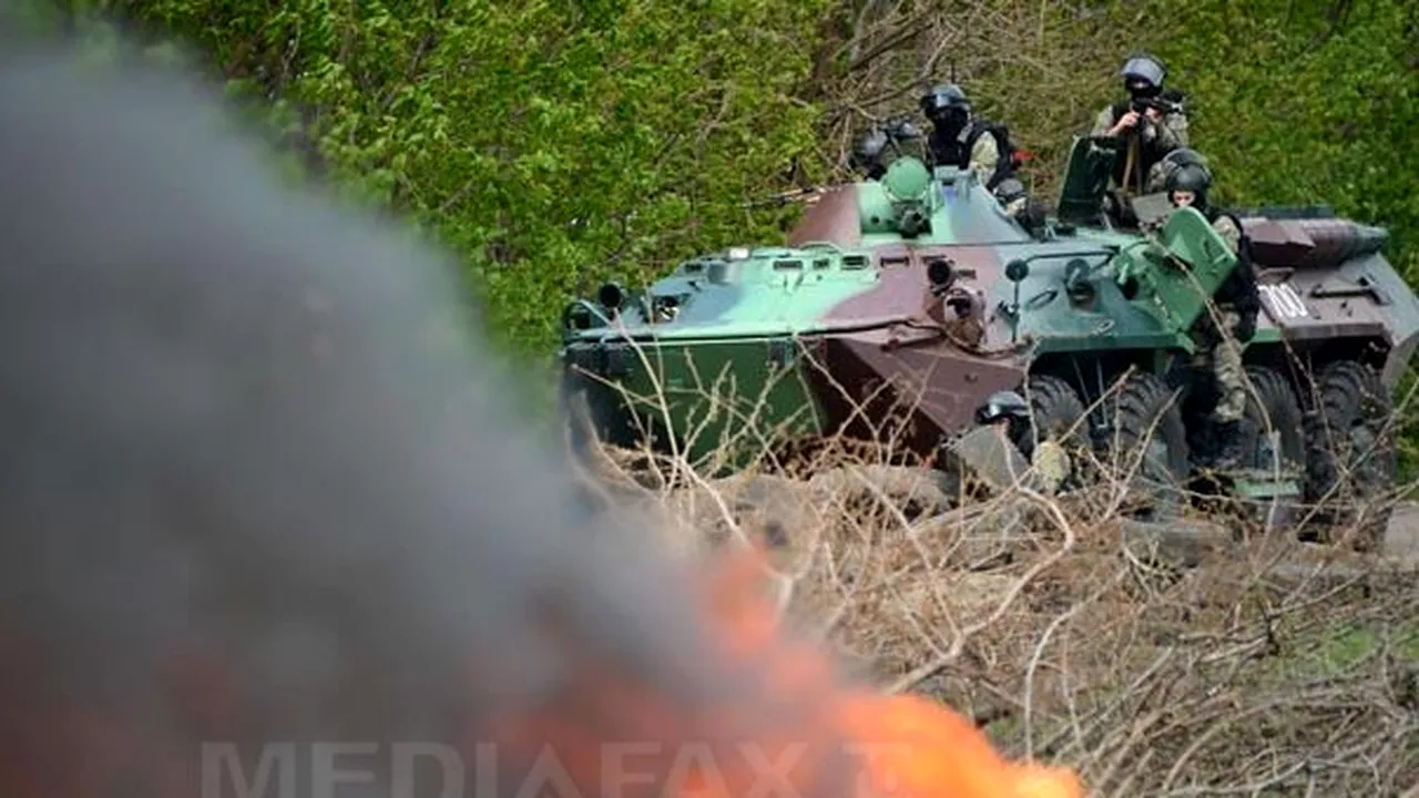 Trei militari au fost ucişi şi 12 civili au fost răniţi în confruntările din estul Ucrainei