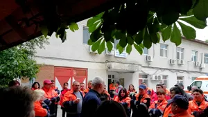 Protest în Teleorman, după ce directorul serviciului de ambulanţă a fost revocat din funcţie